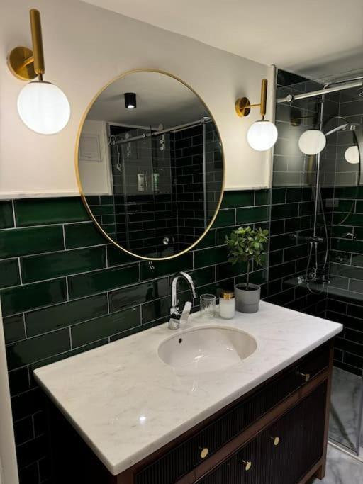 The By The Dwelling Agency Apartment
